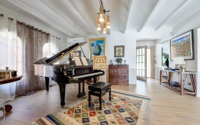 Magnificent property with a lot of privacy and dreamlike outdoor areas