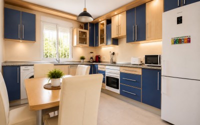A lovely villa with beautiful terraces and a swimming pool in La Nucia.